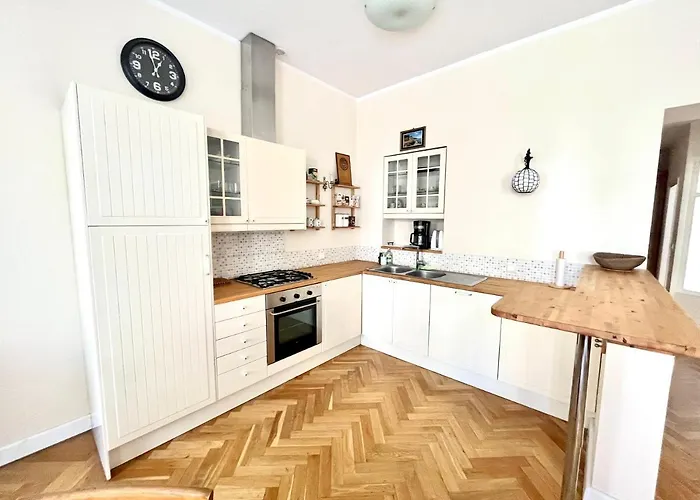 Agapella Apartamenty- Helska 3 - 250m Form The Beach, Free Parking Apartment Sopot